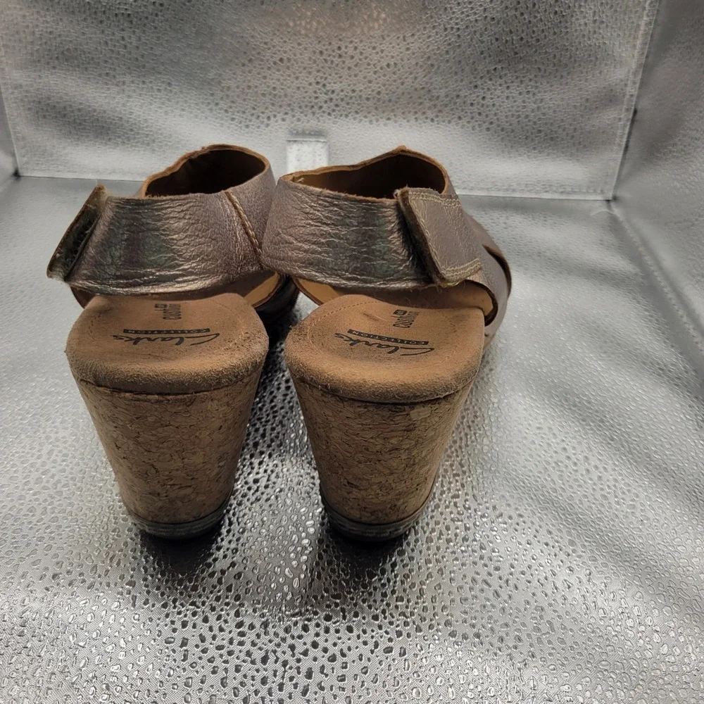 Clarks Collection Clarks Helio Float Wedge Sandals Womens Metallic 8.5 M
